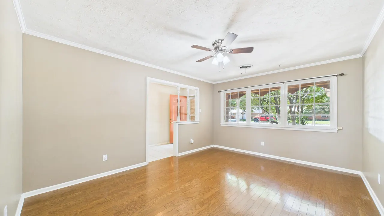 Photo 12 — 3022 67th Street, Lubbock, TX 79413