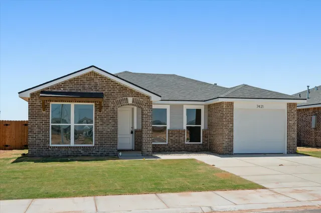 Photo 3 — 7421 64th Street, Lubbock, TX 79407