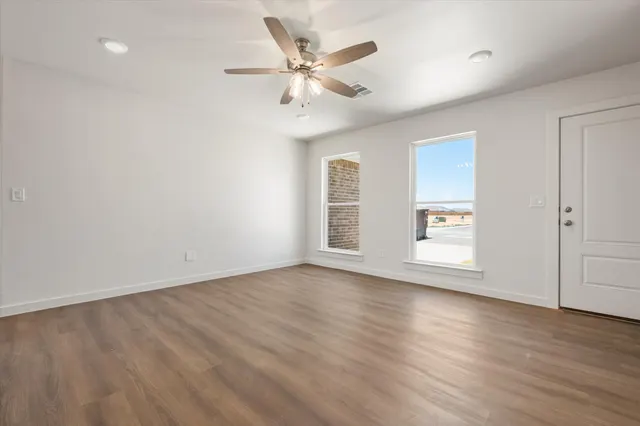 Photo 8 — 7421 64th Street, Lubbock, TX 79407