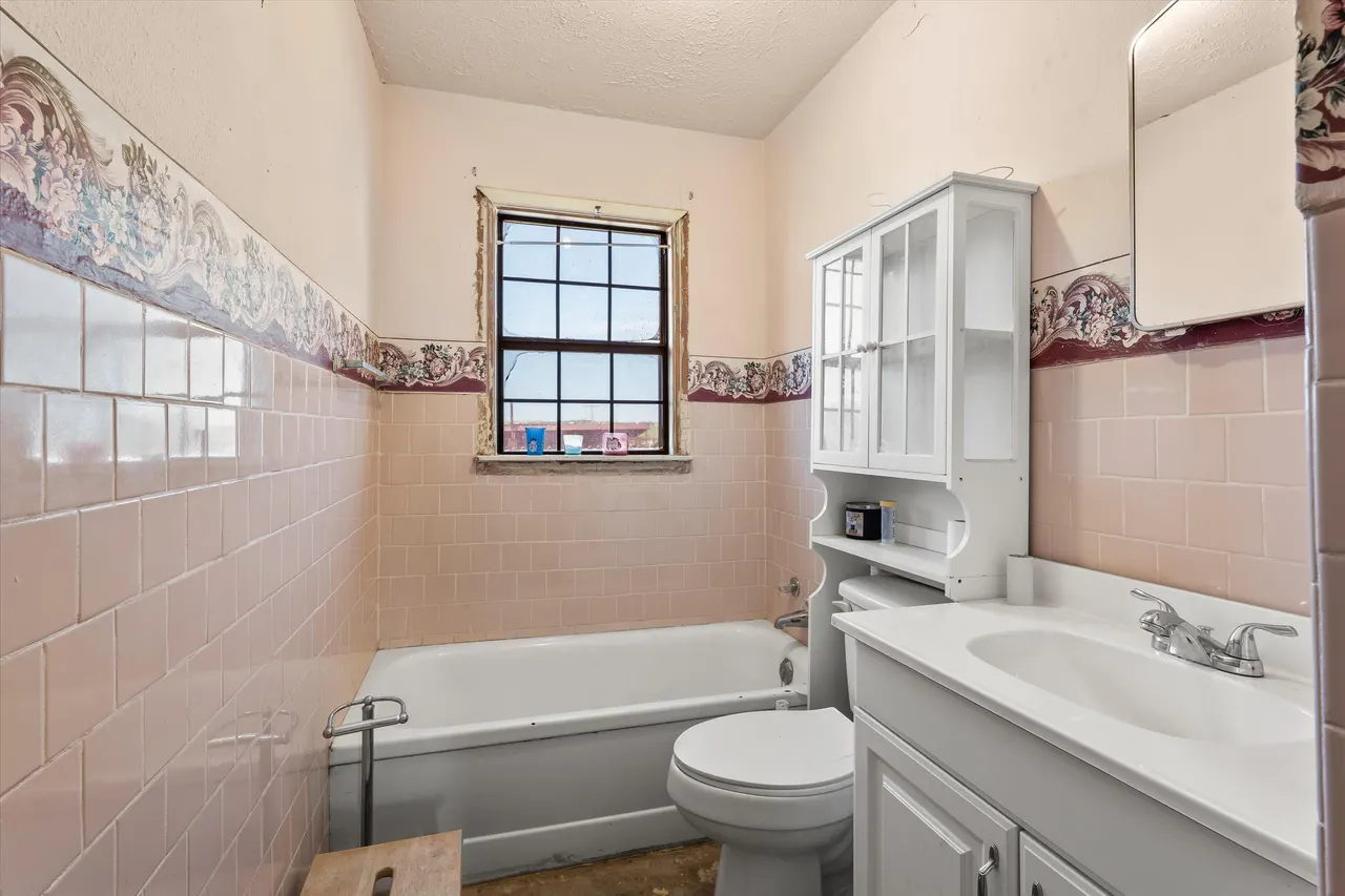 Photo 19 — 611 S Avenue R, Post, TX 79356
