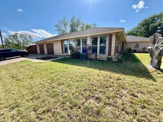 Photo 3 — 3601 Grandview Street, Plainview, TX 79072