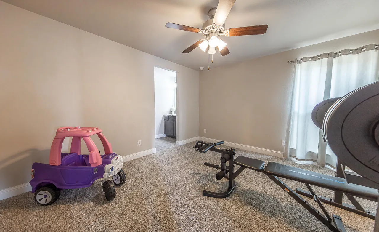 Photo 12 — 7331 99th Street, Lubbock, TX 79424