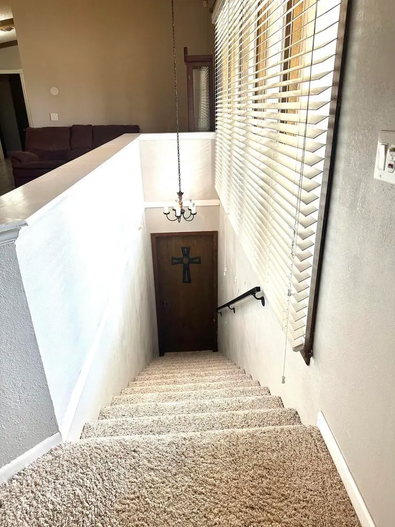 Photo 10 — 1305 Itasca Street, Plainview, TX 79072