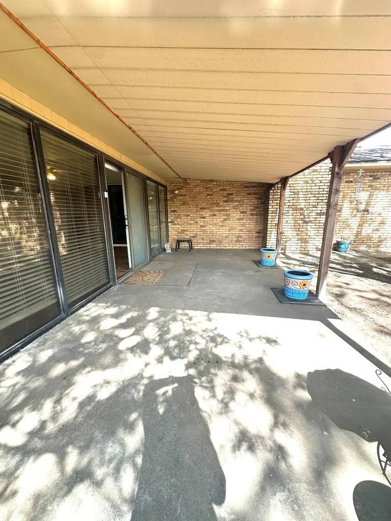 Photo 31 — 1305 Itasca Street, Plainview, TX 79072