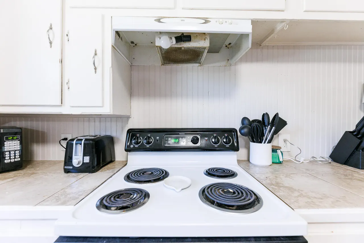 Photo 15 — 2616 28th Street, Lubbock, TX 79410