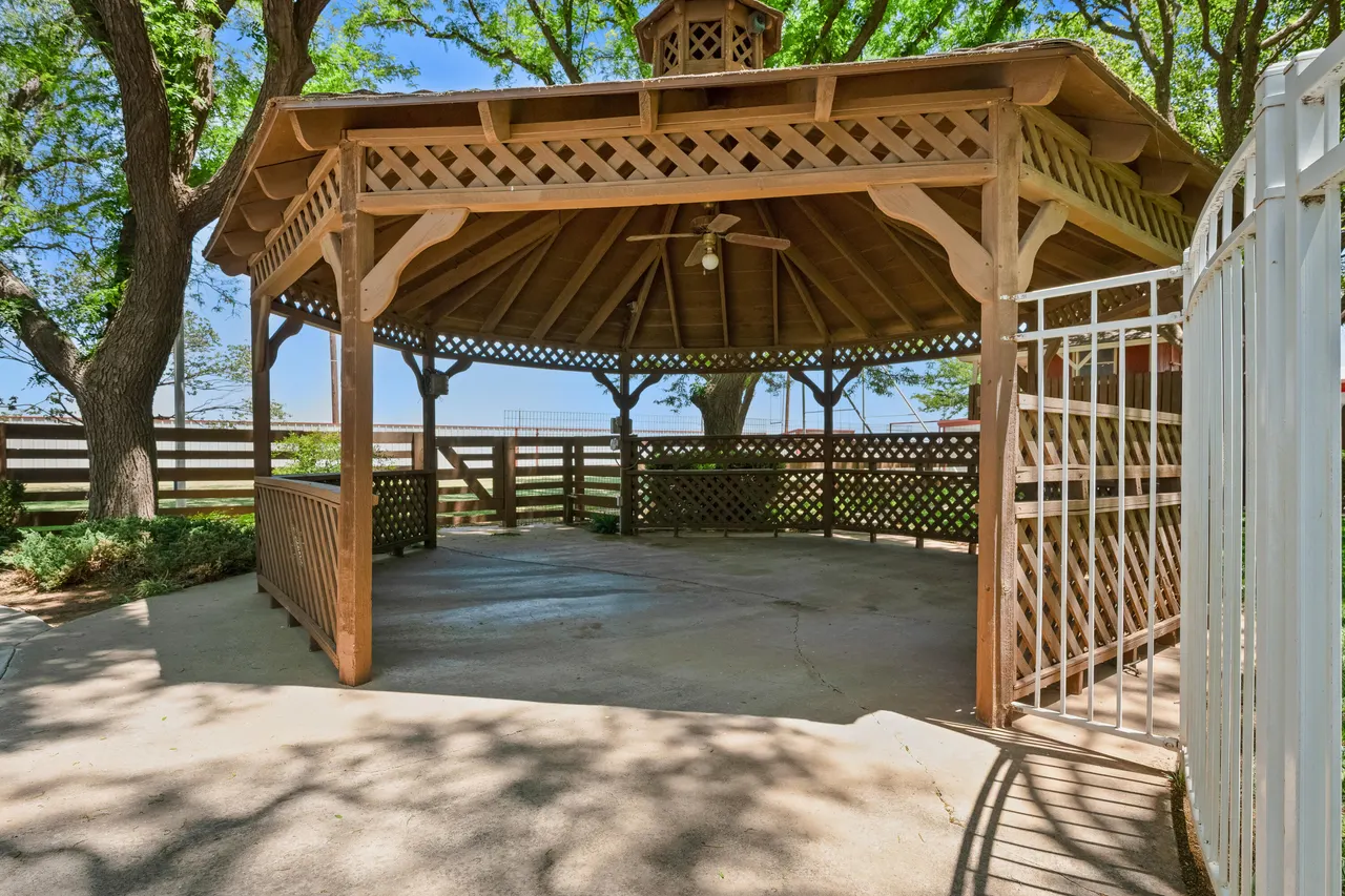 Photo 38 — 6810 59th Street, Lubbock, TX 79407