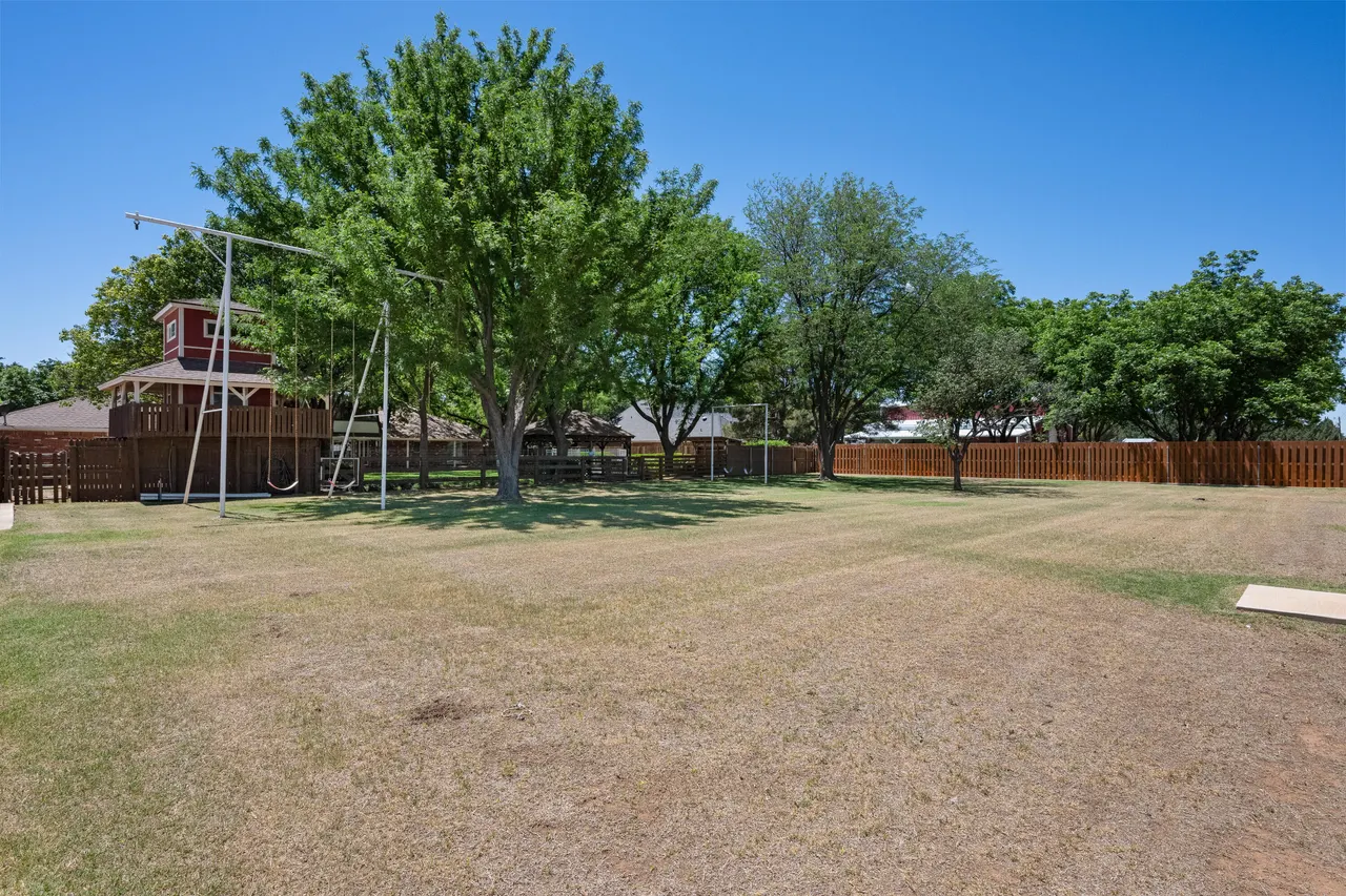 Photo 43 — 6810 59th Street, Lubbock, TX 79407