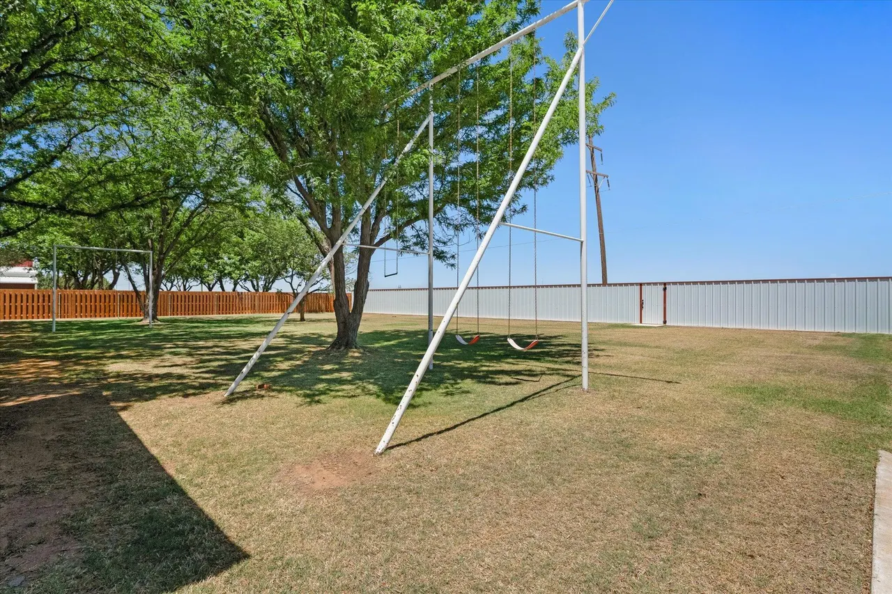 Photo 44 — 6810 59th Street, Lubbock, TX 79407