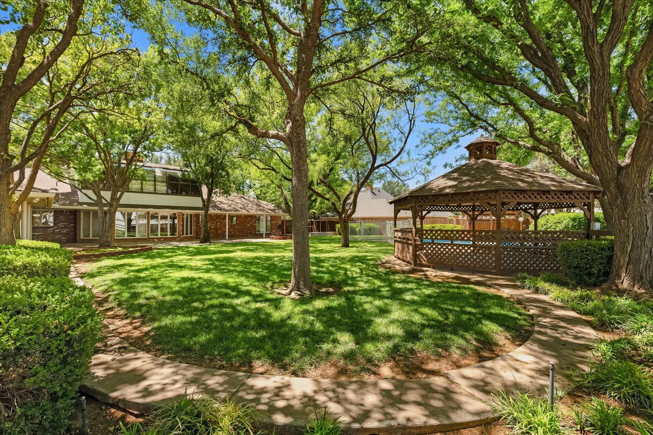 Photo 37 — 6810 59th Street, Lubbock, TX 79407