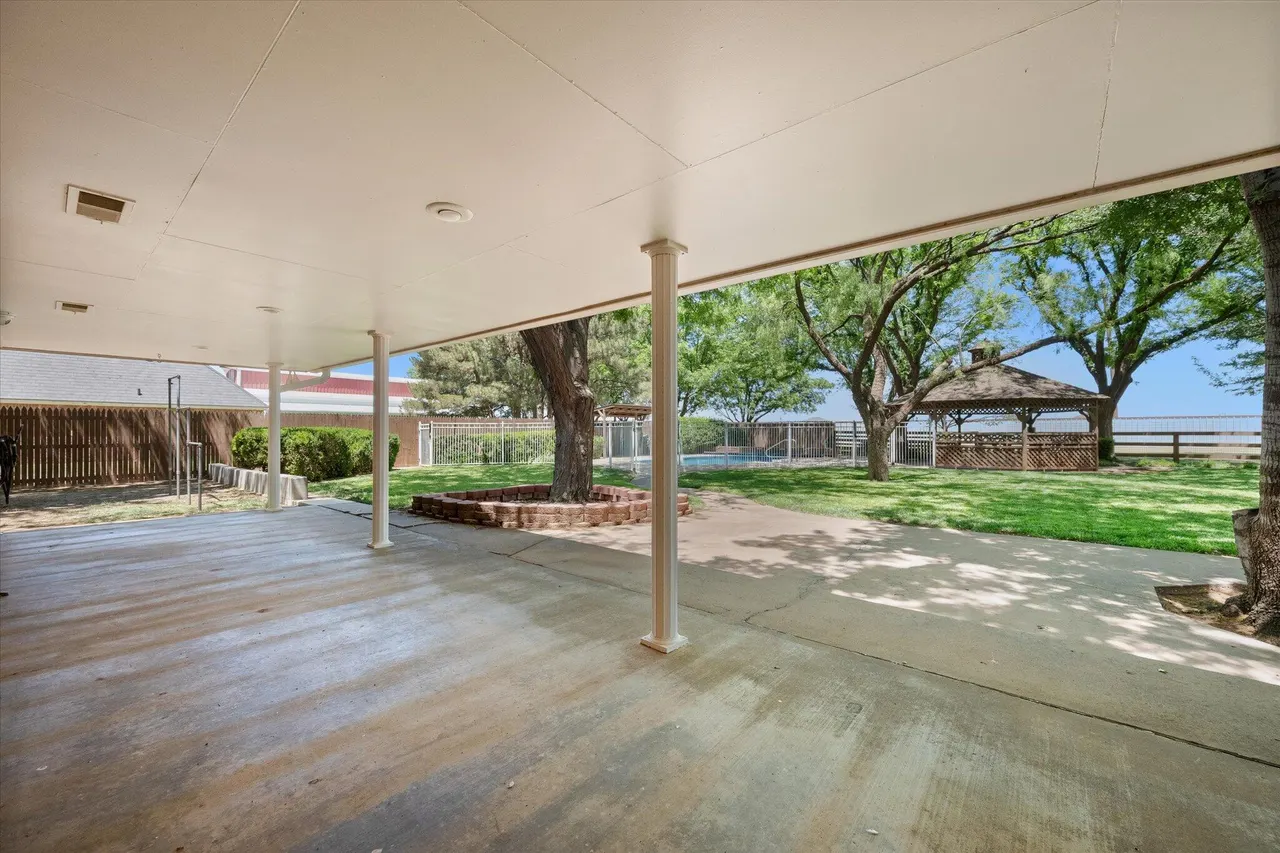 Photo 33 — 6810 59th Street, Lubbock, TX 79407