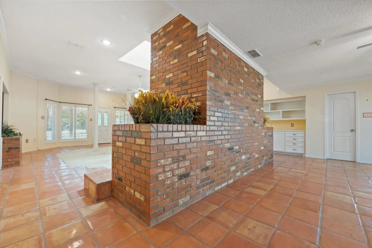 Photo 17 — 6810 59th Street, Lubbock, TX 79407