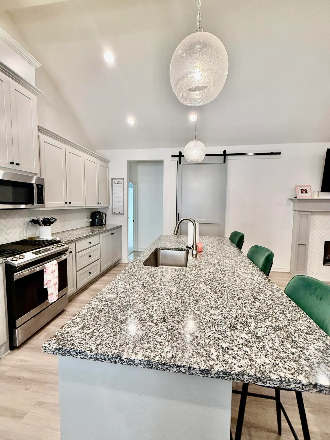 Photo 6 — 5904 Harvard Street, Lubbock, TX 79416