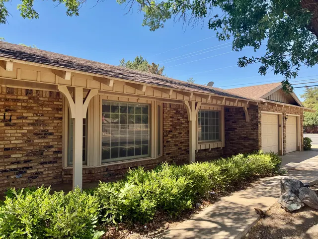 Photo 4 — 3311 57th Street, Lubbock, TX 79413