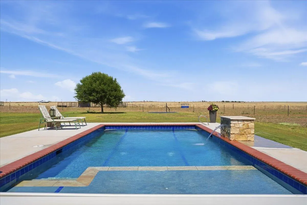 Photo 5 — 11210 N F M 400, Idalou, TX 79329