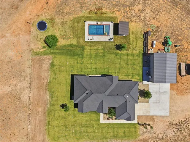 Front exterior — 11210 N F M 400, Idalou, TX 79329