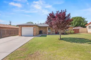 Sold home at 104 2nd Street