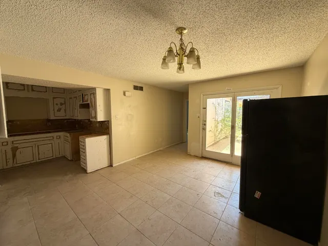 Photo 5 — 5015 27th Street, Lubbock, TX 79407