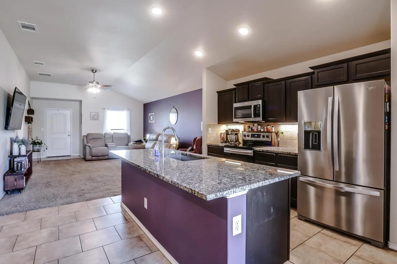 Photo 4 — 3718 Norwich Avenue, Lubbock, TX 79407
