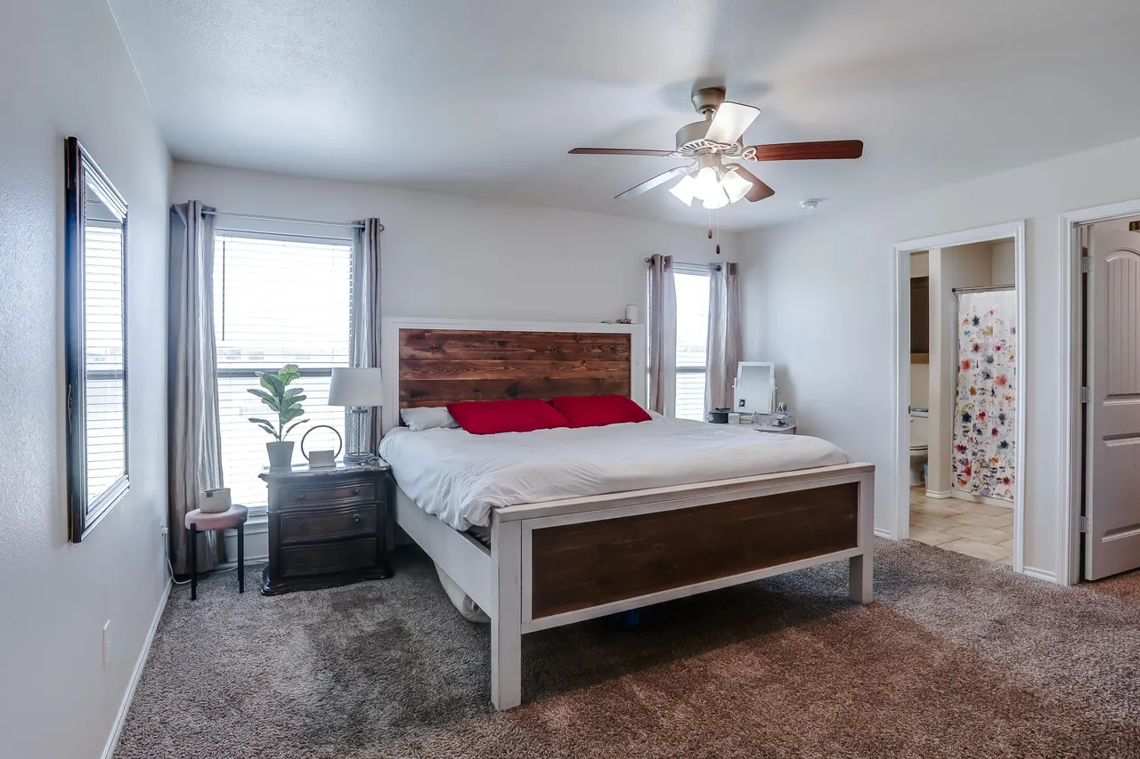 Photo 10 — 3718 Norwich Avenue, Lubbock, TX 79407