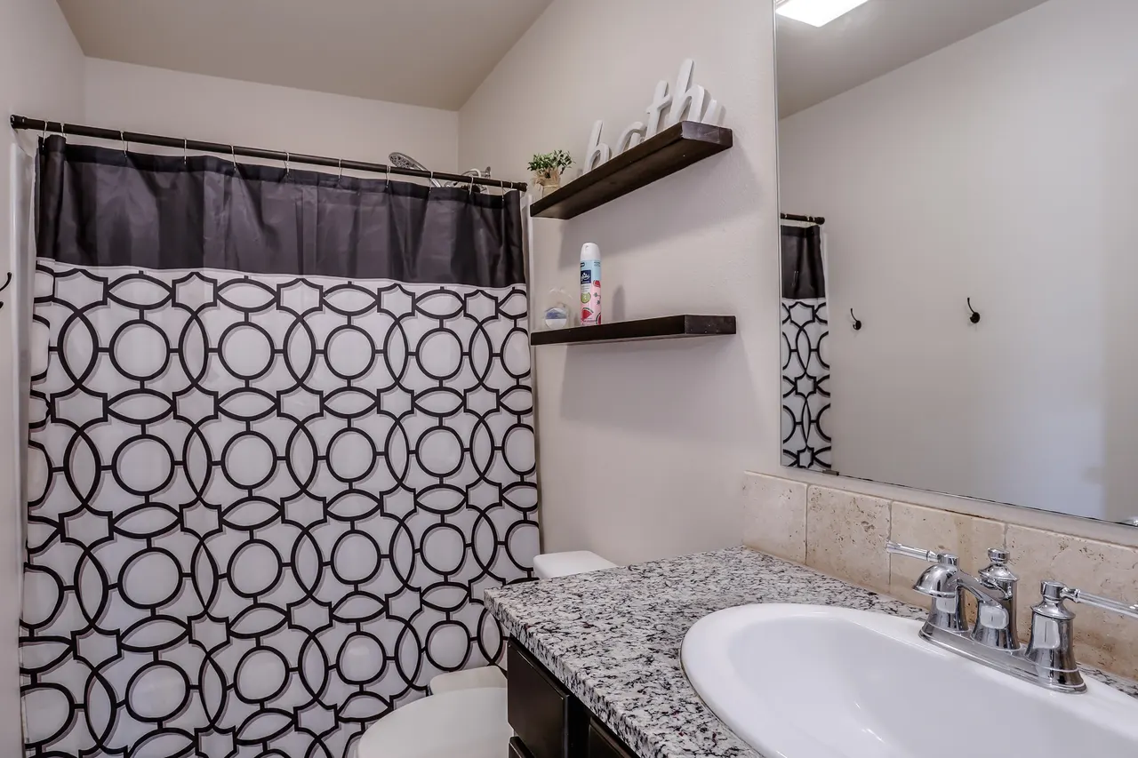 Photo 14 — 3718 Norwich Avenue, Lubbock, TX 79407