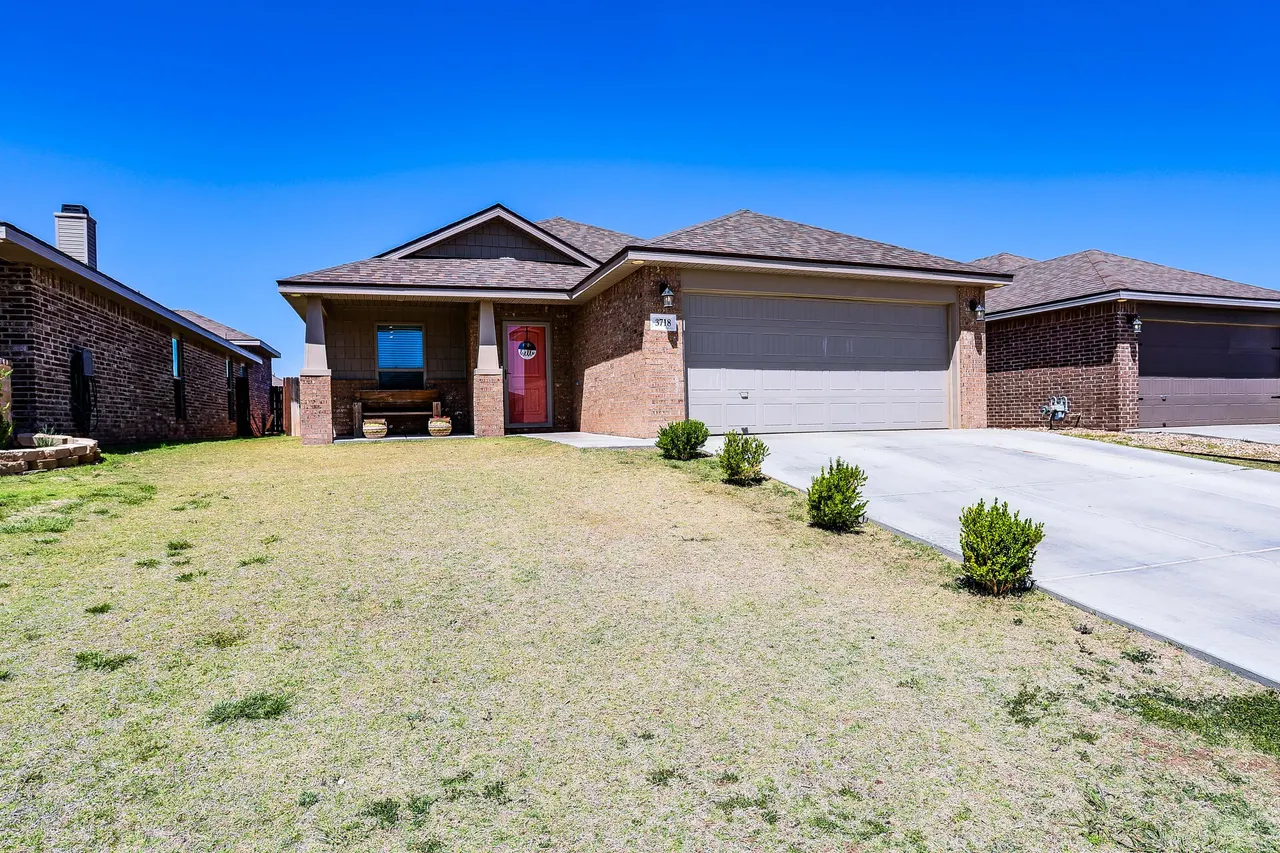 Photo 2 — 3718 Norwich Avenue, Lubbock, TX 79407