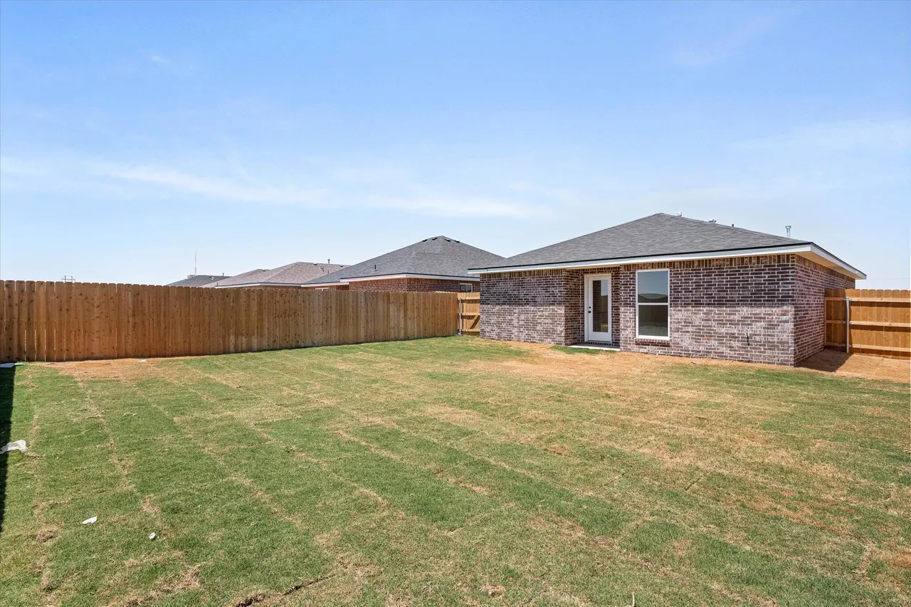 Photo 19 — 7423 64th Street, Lubbock, TX 79407