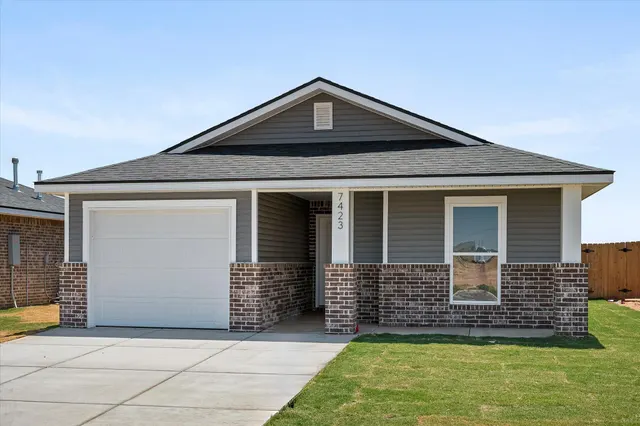 Photo 3 — 7423 64th Street, Lubbock, TX 79407