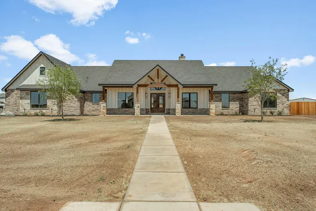 Photo 2 — 1204 County Rd 7715, Lubbock, TX 79423