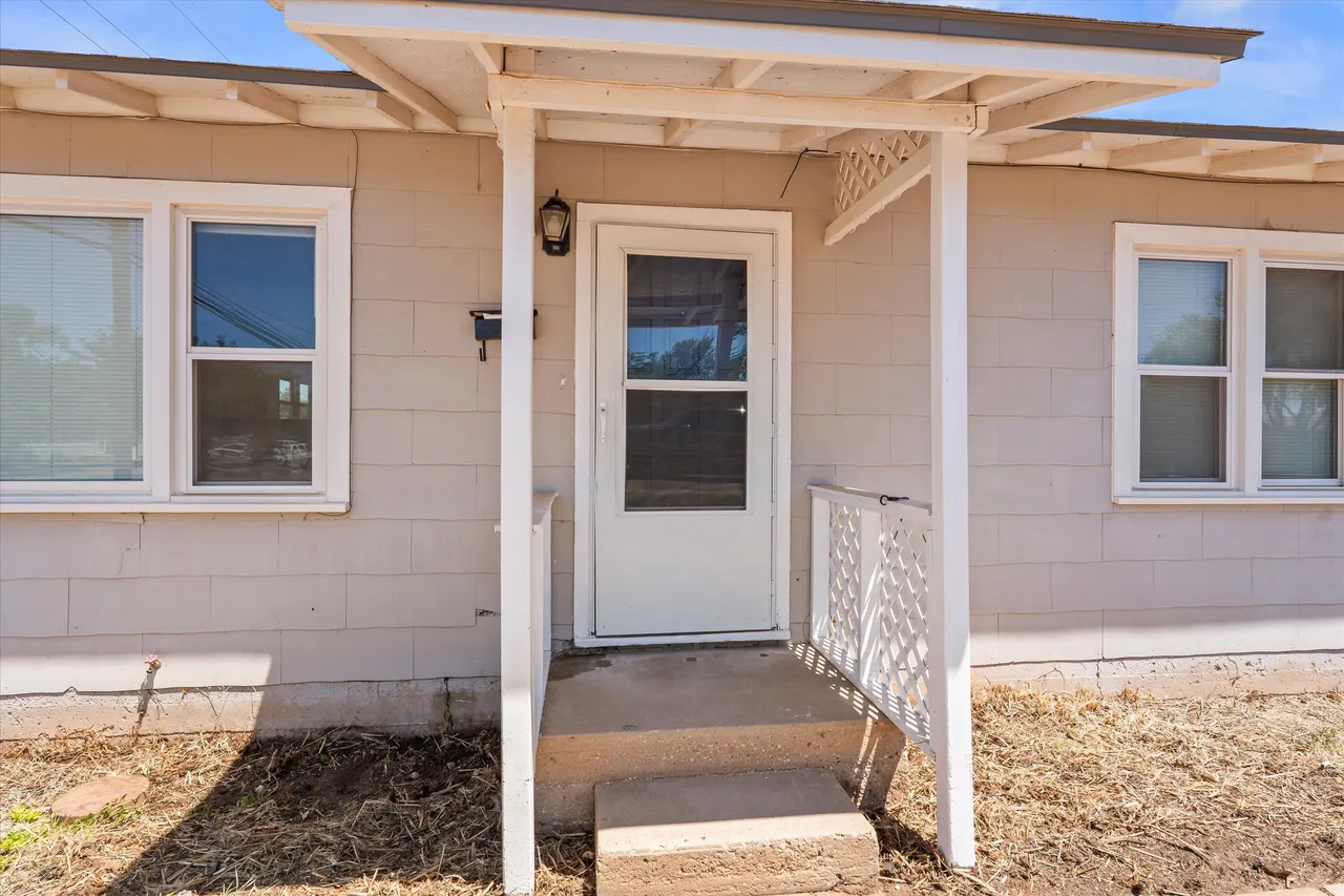 Photo 3 — 211 16th Street, Levelland, TX 79336