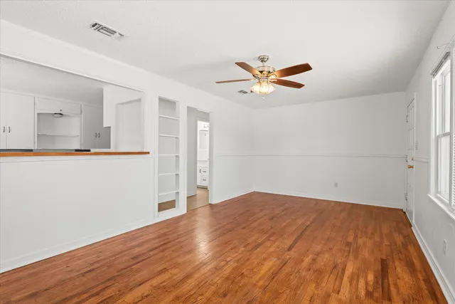 Photo 5 — 211 16th Street, Levelland, TX 79336