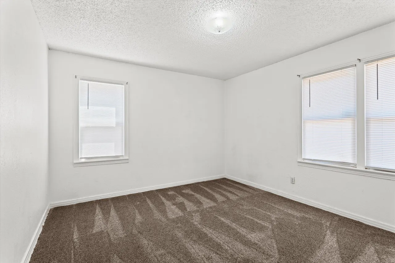 Photo 14 — 211 16th Street, Levelland, TX 79336