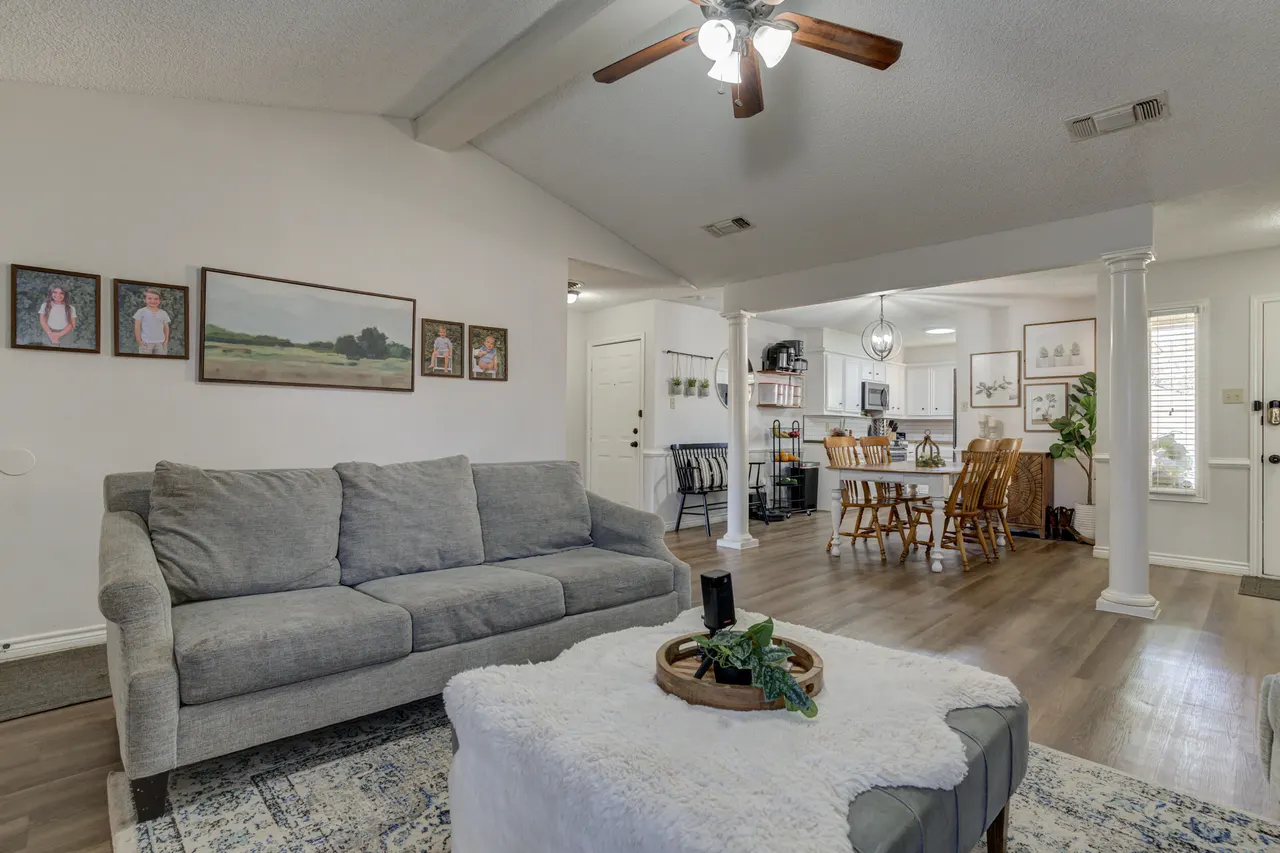Photo 10 — 3712 103rd Street, Lubbock, TX 79423