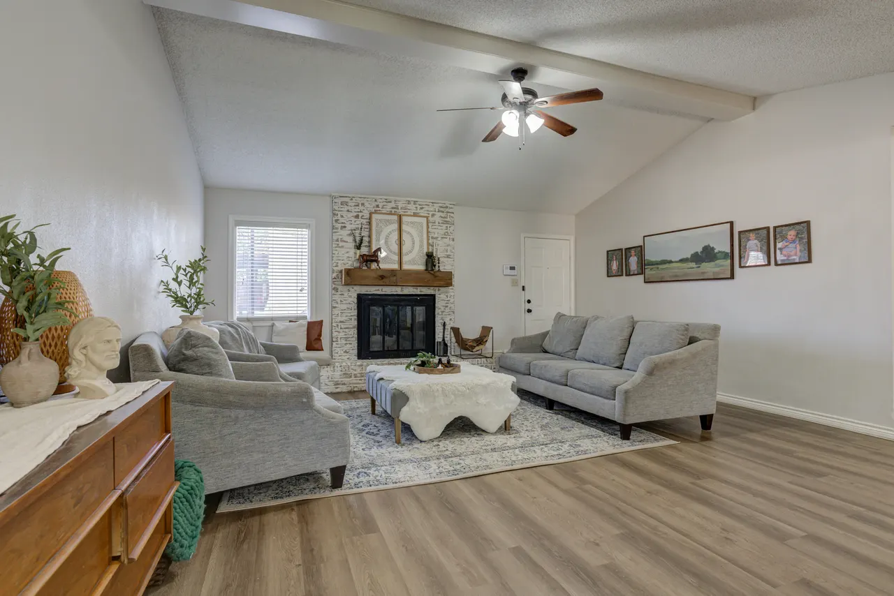 Photo 6 — 3712 103rd Street, Lubbock, TX 79423