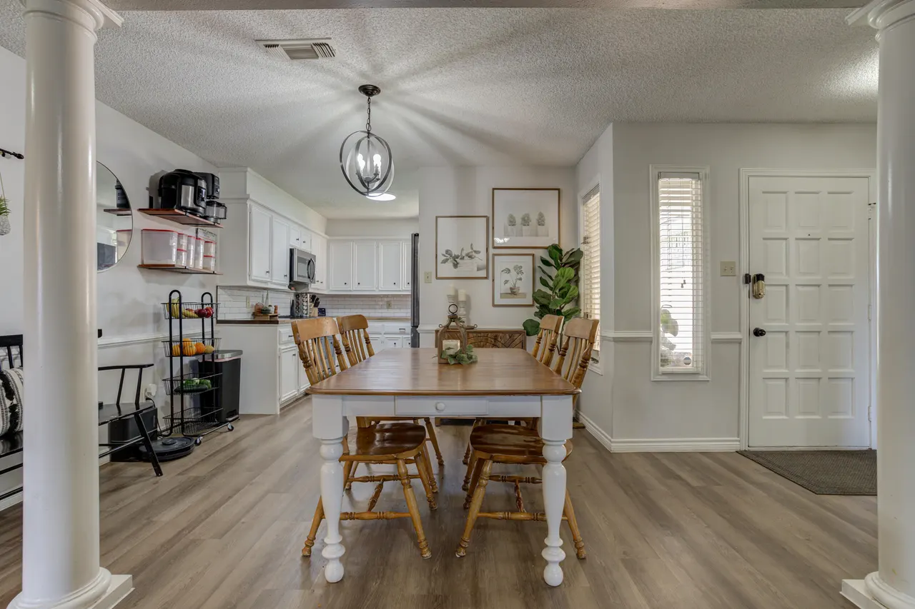 Photo 12 — 3712 103rd Street, Lubbock, TX 79423