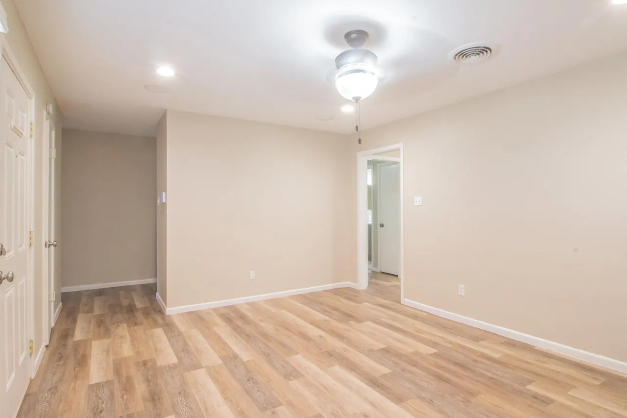 Photo 6 — 4937 7th Street, Lubbock, TX 79416