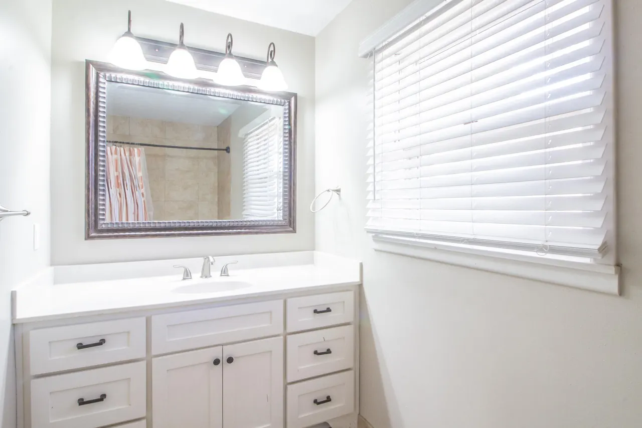Photo 17 — 4937 7th Street, Lubbock, TX 79416