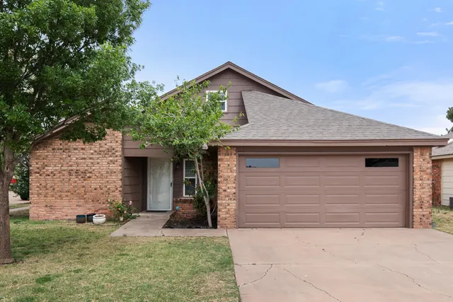 Photo 2 — 2120 92nd Street, Lubbock, TX 79423