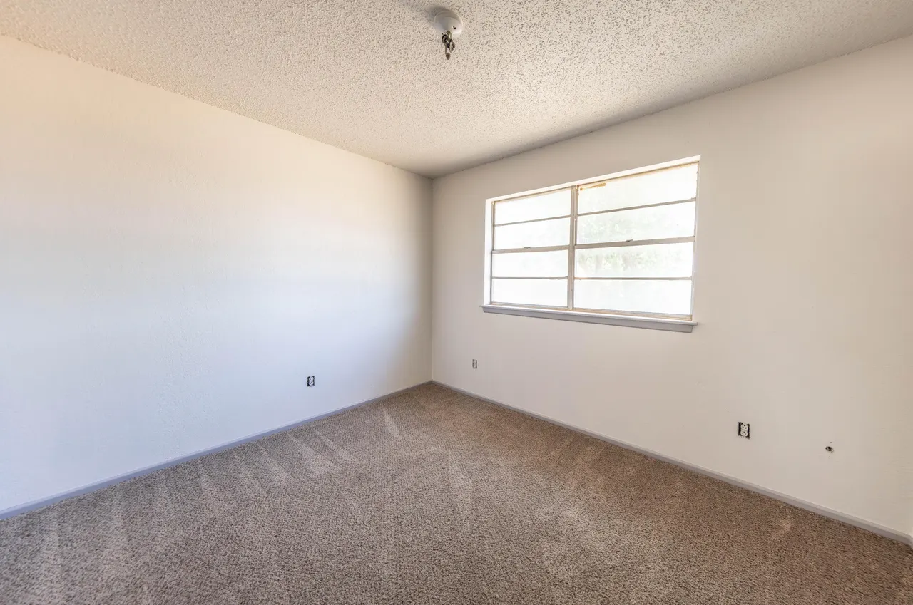 Photo 11 — 845 9th Street, Wolfforth, TX 79382