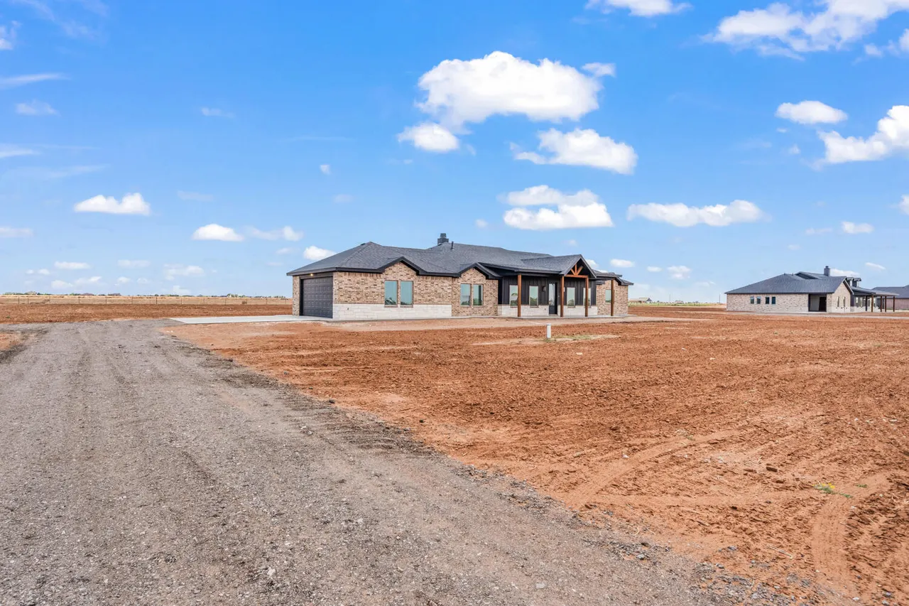 Photo 4 — 8005 County Road 6100, Shallowater, TX 79363