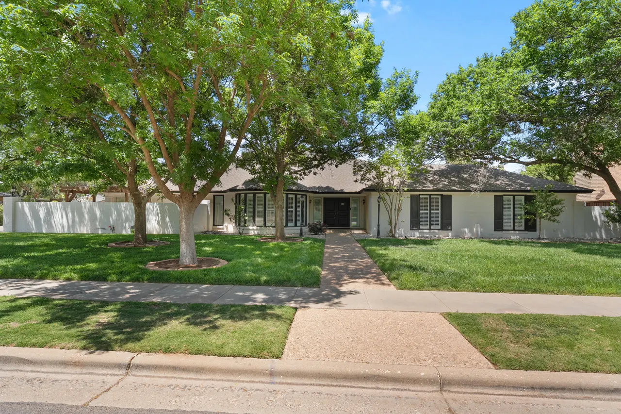 Photo 2 — 4616 9th Street, Lubbock, TX 79416