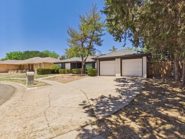 Photo 4 — 4402 78th Street, Lubbock, TX 79424