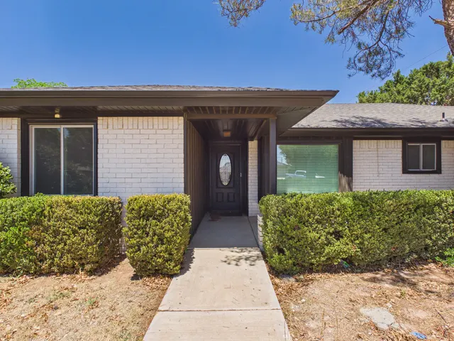Photo 5 — 4402 78th Street, Lubbock, TX 79424