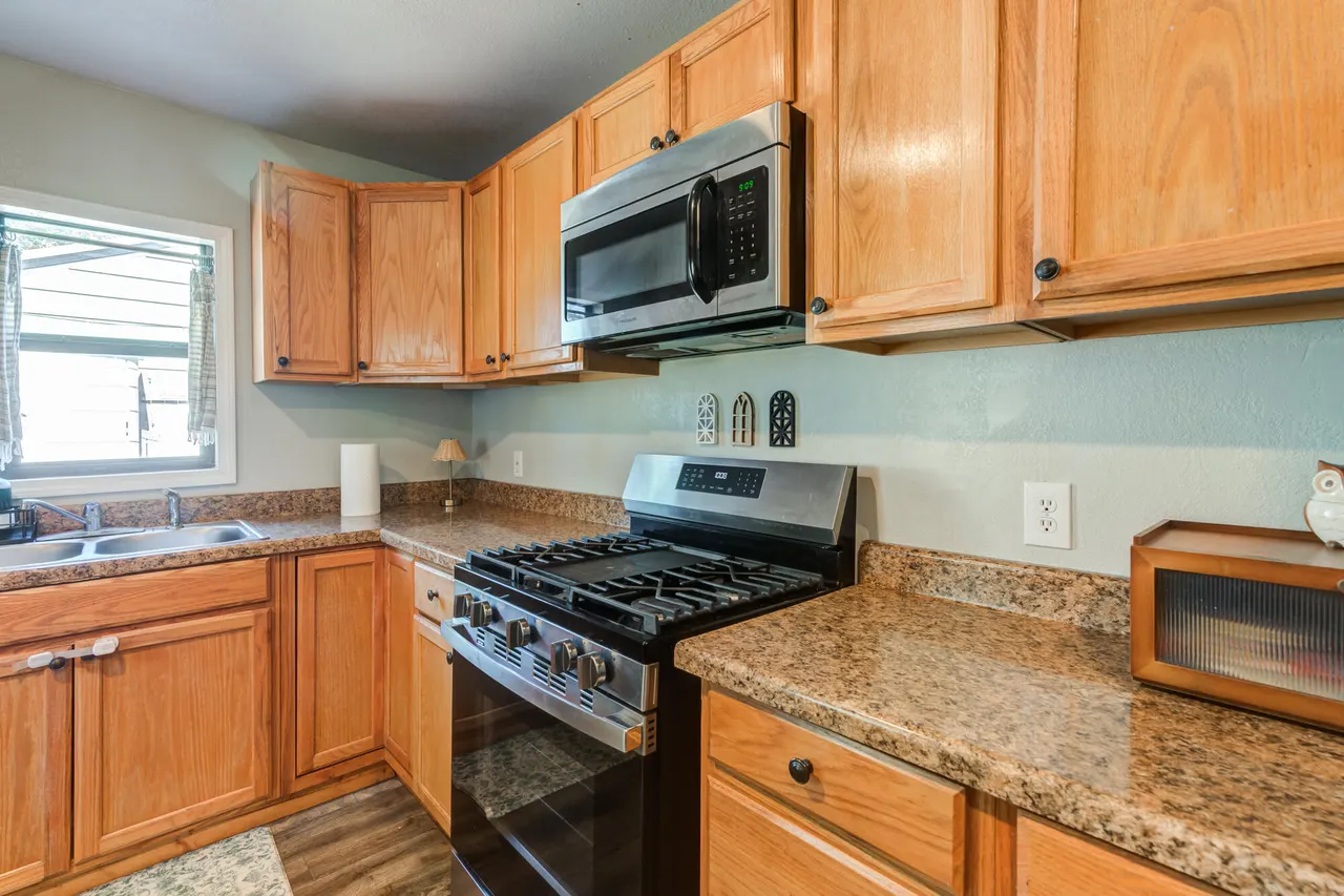 Photo 13 — 2019 40th Street, Lubbock, TX 79412