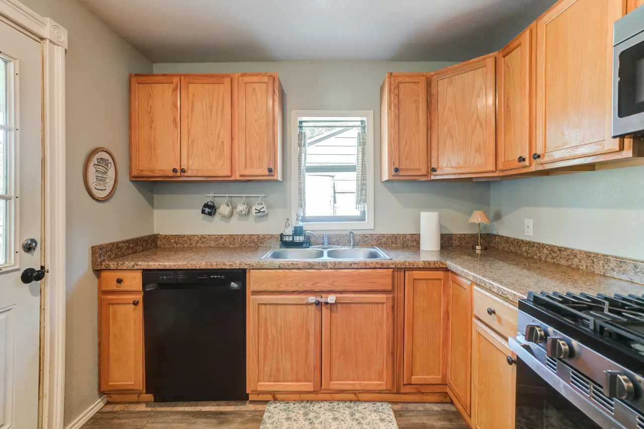 Photo 14 — 2019 40th Street, Lubbock, TX 79412