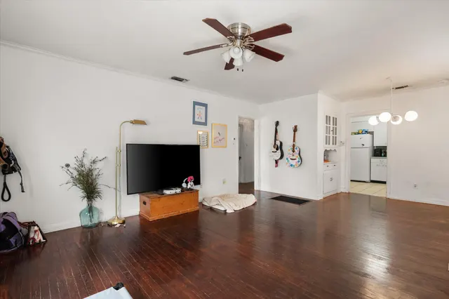 Photo 4 — 2111 23rd Street, Lubbock, TX 79411