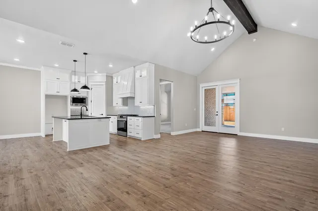 Photo 5 — 4410 Quitman Avenue, Lubbock, TX 79407