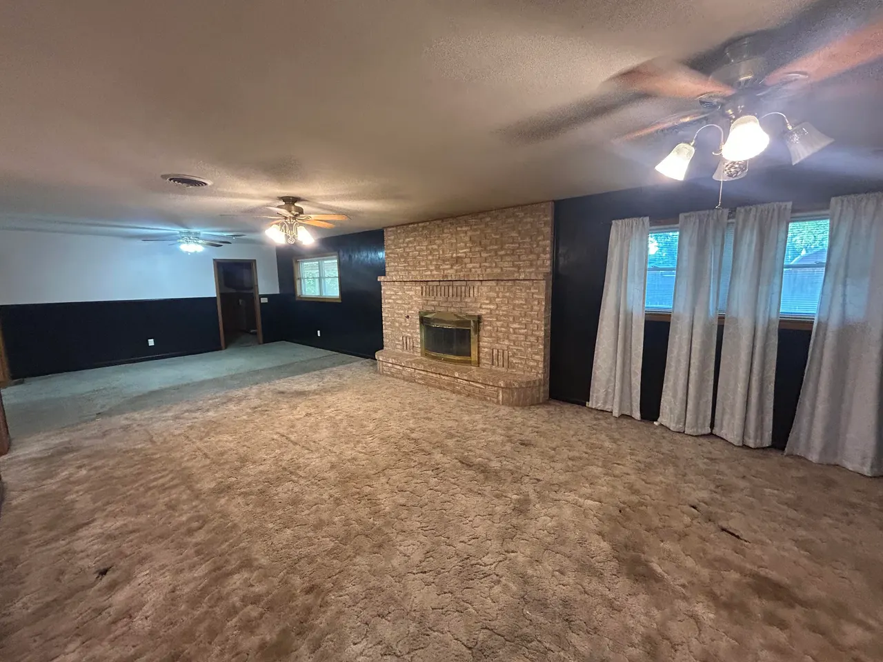 Photo 3 — 2704 W 16th Street, Plainview, TX 79072