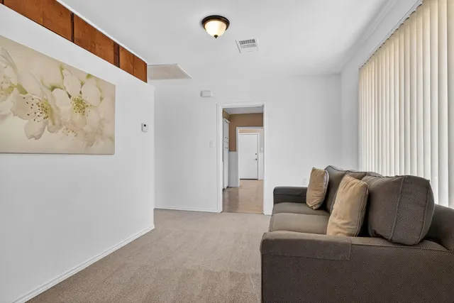 Photo 6 — 319 N Sherman Avenue, Lubbock, TX 79415