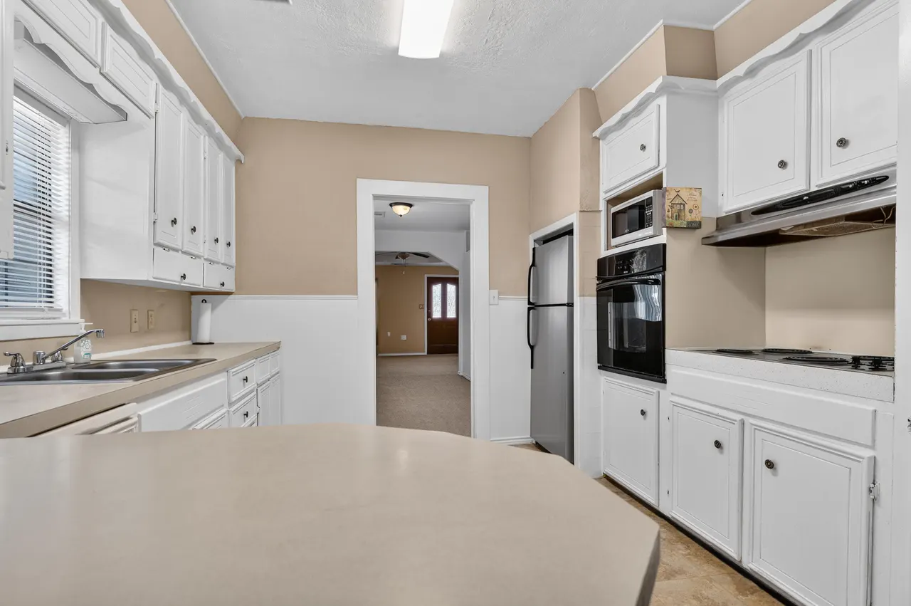 Photo 8 — 319 N Sherman Avenue, Lubbock, TX 79415