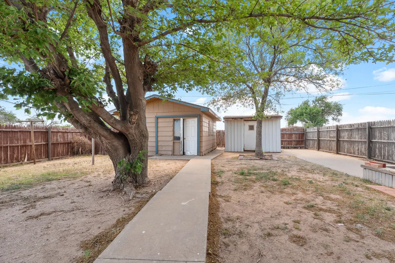 Photo 19 — 319 N Sherman Avenue, Lubbock, TX 79415